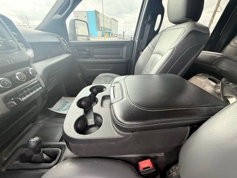 Used 2024 RAM 3500 Tradesman w/ Chrome Appearance Group image 20