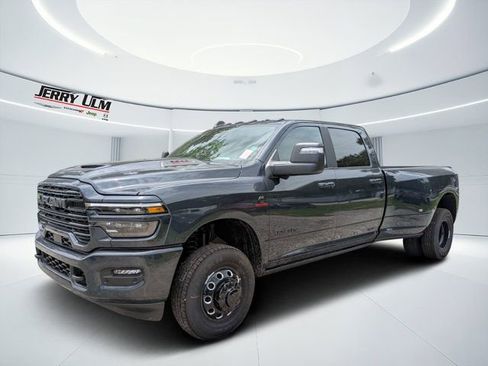 New 2026 RAM 3500 Laramie AWD/4WD image 7
