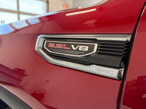 Used 2025 GMC Sierra 1500 AT4 w/ Technology Package AWD/4WD image 12