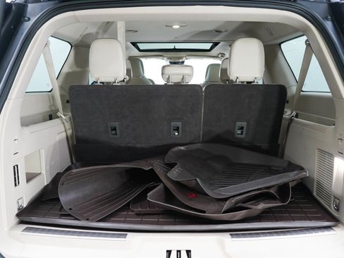 Used 2021 Lincoln Navigator L Reserve AWD/4WD image 9