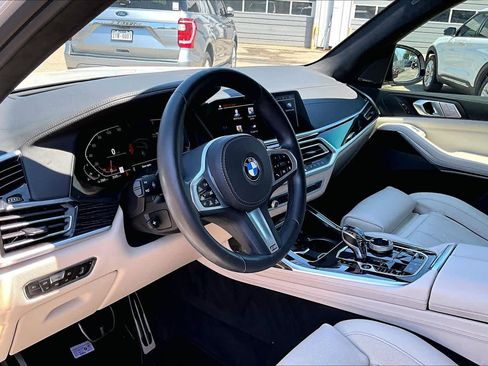 Used 2020 BMW X7 xDrive40i w/ M Sport Package AWD/4WD image 18
