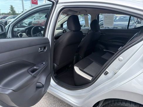 Used 2020 Nissan Versa SV FWD image 17