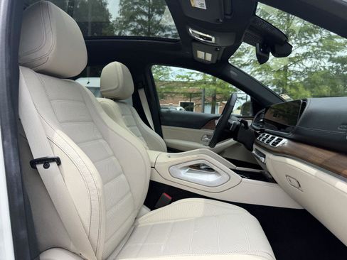 Used 2025 Mercedes-Benz GLE 450 4MATIC Coupe image 32