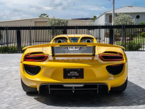 Used 2015 Porsche 918 Spyder AWD/4WD image 9
