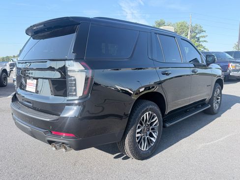Used 2026 Chevrolet Tahoe Z71 w/ Z71 Off-Road Package AWD/4WD image 6
