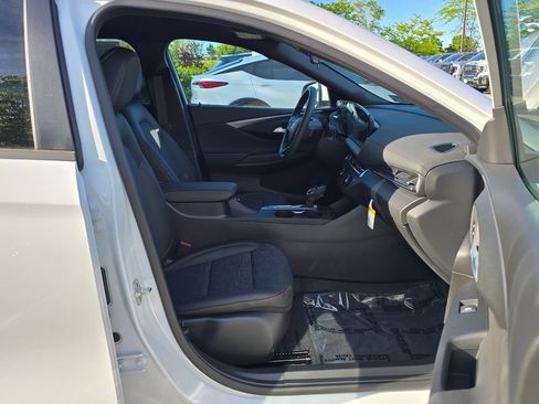 New 2026 Buick Envista Preferred FWD image 32