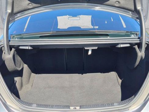 Used 2018 Mercedes-Benz E 300 image 6