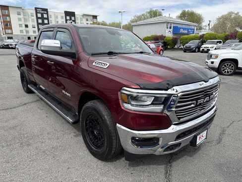 Used 2023 RAM 1500 Laramie AWD/4WD image 4