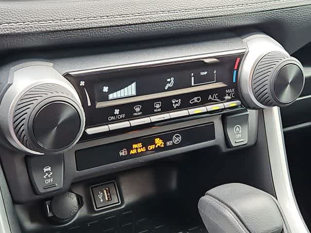 Certified 2025 Toyota RAV4 LE FWD image 24