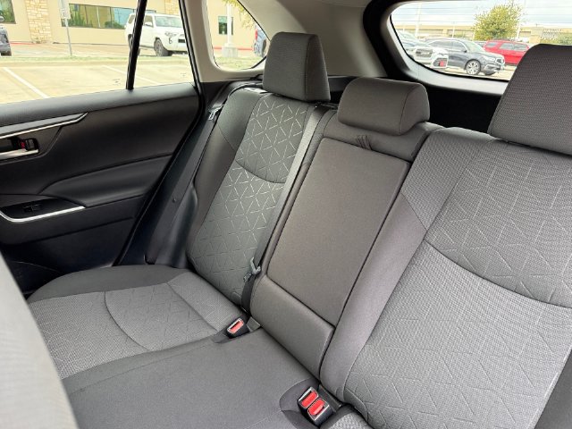 Used 2023 Toyota RAV4 XLE AWD/4WD image 27