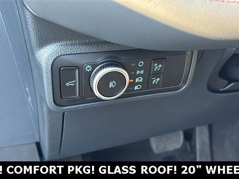 New 2026 Ford Explorer Active image 9