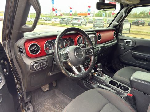 Used 2018 Jeep Wrangler Unlimited Rubicon AWD/4WD image 9