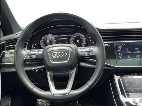 Used 2023 Audi Q7 2.0T Premium w/ Convenience Package AWD/4WD image 40