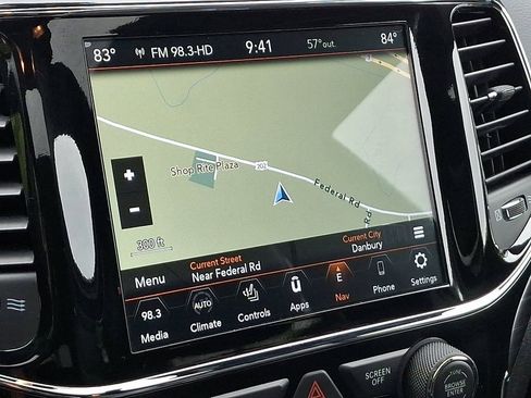 Used 2020 Jeep Grand Cherokee Altitude AWD/4WD image 18