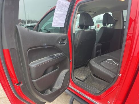 Used 2015 GMC Canyon SLE w/ All-Terrain Package image 17