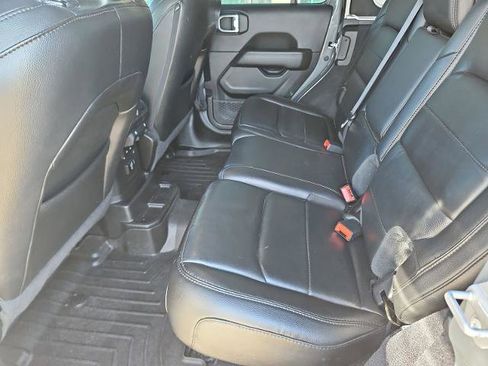 Used 2021 Jeep Wrangler Unlimited Sahara image 22
