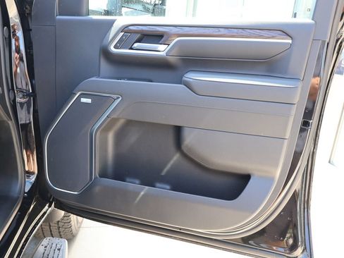 New 2026 GMC Sierra 3500 SLT w/ SLT Convenience Package AWD/4WD image 43