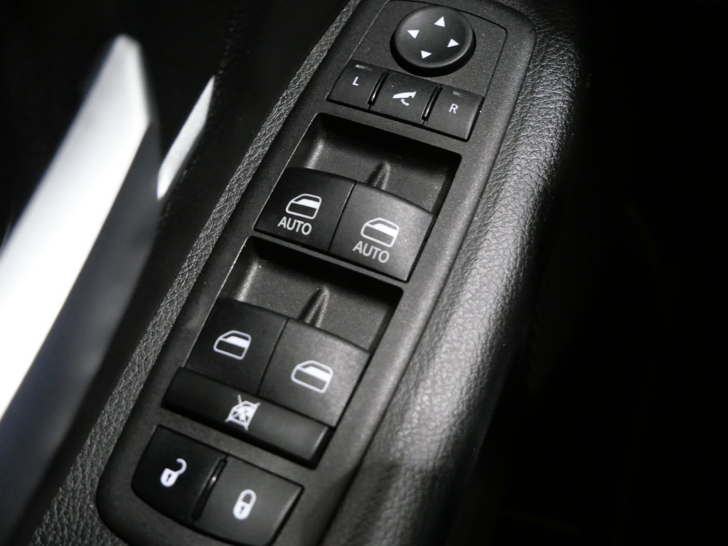 Used 2023 RAM 1500 Big Horn AWD/4WD image 12