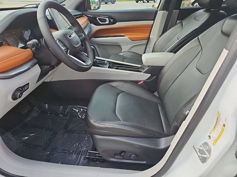 Certified 2023 Jeep Compass Limited AWD/4WD image 15