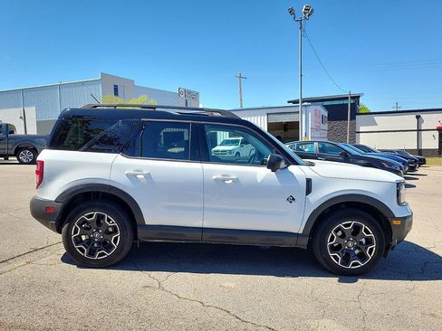 Certified 2025 Ford Bronco Sport Outer Banks w/ Outer Banks Tech Package+ AWD/4WD image 6