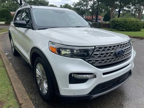 Used 2021 Ford Explorer Limited w/ Hybrid Equipment Group 310A RWD image 7