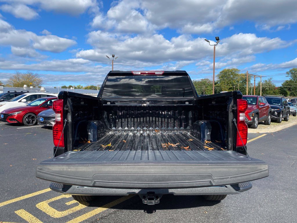 Certified 2024 Chevrolet Silverado 1500 LT AWD/4WD image 15
