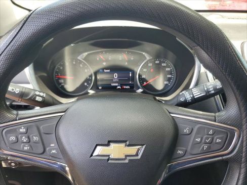 Used 2020 Chevrolet Equinox LT FWD image 21