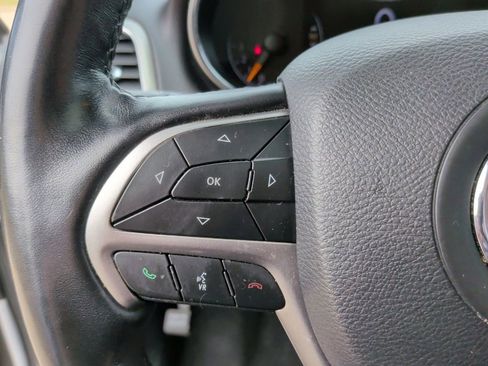 Used 2020 Jeep Grand Cherokee Limited image 17