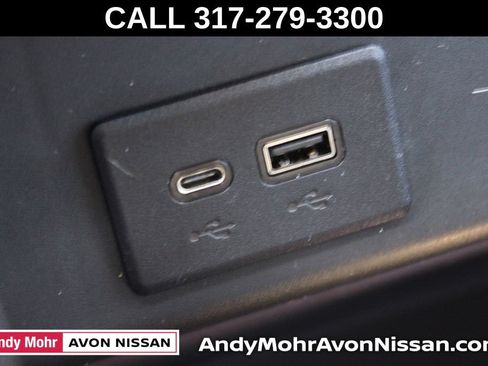 Used 2022 Chevrolet Silverado 1500 RST w/ Z71 Off-Road Package AWD/4WD image 44
