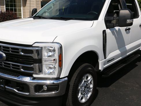 Used 2025 Ford F250 XLT w/ F-250 >10K GVWR Package AWD/4WD image 45