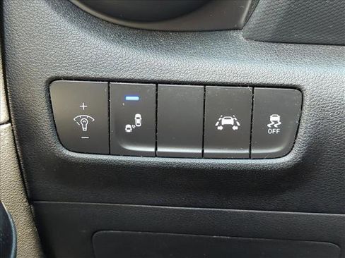 Used 2020 Hyundai Kona SEL Plus image 10