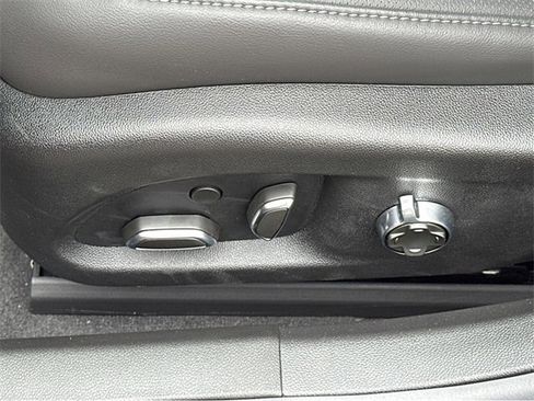 New 2025 Cadillac CT5 Premium Luxury image 28