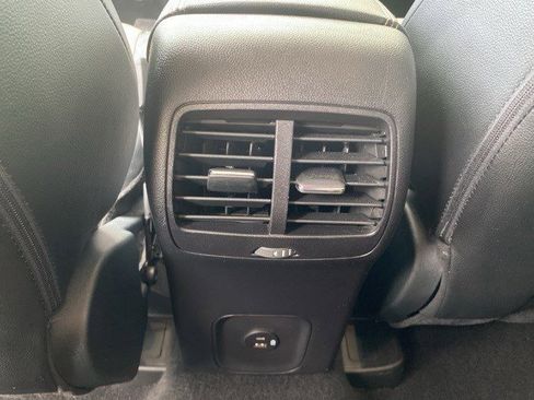 Certified 2022 Ford Escape Titanium w/ Titanium Elite Package image 33