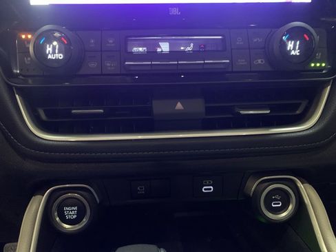 Used 2024 Toyota Grand Highlander Limited image 23