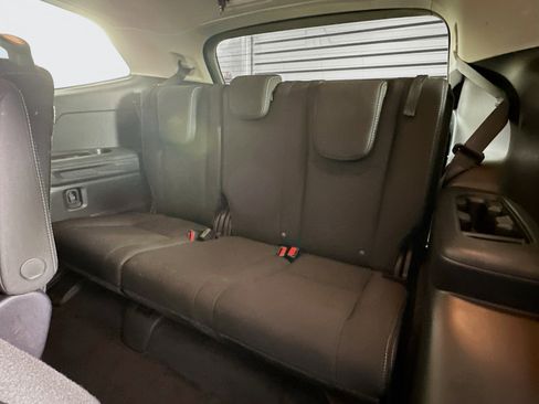 Used 2024 Subaru Ascent Premium w/ Convenience Package image 29