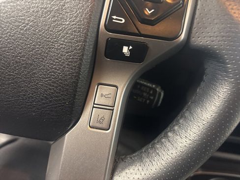 Used 2022 Toyota 4Runner SR5 image 18