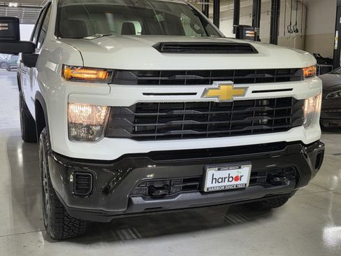 New 2026 Chevrolet Silverado 2500 Custom w/ Custom Convenience Package image 9