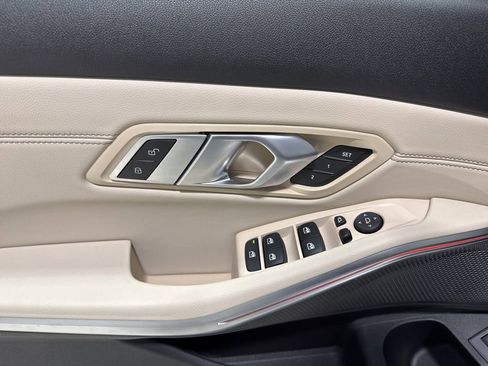 Used 2022 BMW 330i xDrive Sedan w/ M Sport Package image 15