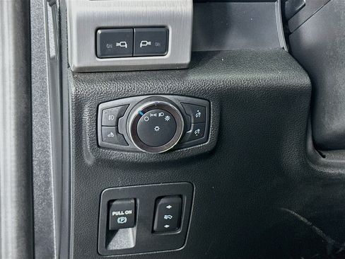 Used 2020 Ford F150 Platinum w/ Equipment Group 701A Luxury AWD/4WD image 17