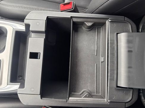 Certified 2023 Ford Explorer XLT w/ Equipment Group 202A image 37