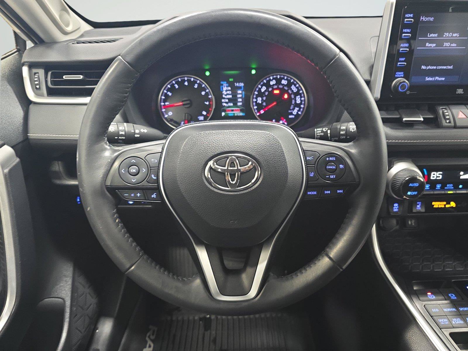 Used 2019 Toyota RAV4 XLE Premium w/ Cold Weather Package AWD/4WD image 10