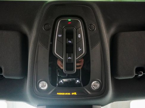 Used 2023 Audi Q8 Prestige w/ Prestige Package image 29