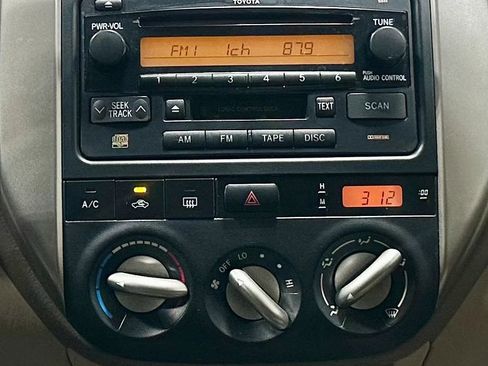 Used 2004 Toyota RAV4 2WD image 17