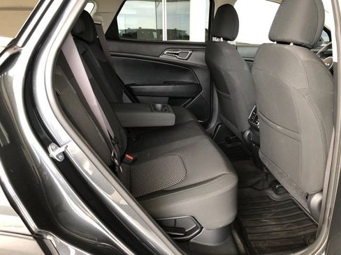 Used 2024 Kia Sportage LX image 45