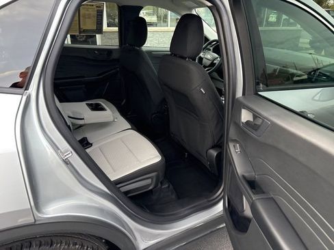 Used 2023 Ford Escape Active image 9