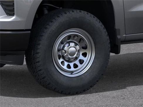New 2026 Chevrolet Silverado 1500 W/T image 9