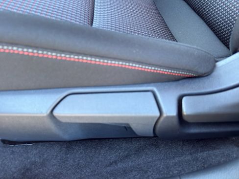 New 2026 Nissan Sentra SR w/ Floor Mat Package FWD image 15