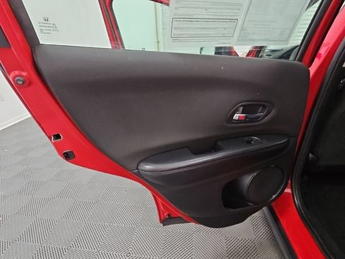 Used 2017 Honda HR-V LX image 26