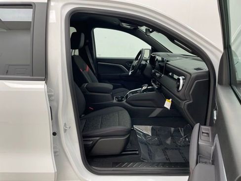 New 2025 Chevrolet Colorado Z71 w/ Technology Package image 16