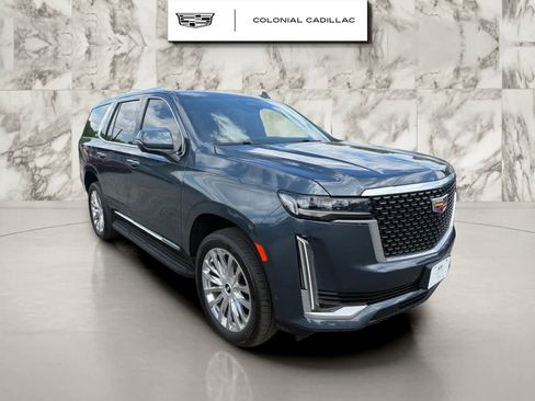 Used 2021 Cadillac Escalade Premium Luxury AWD/4WD image 7